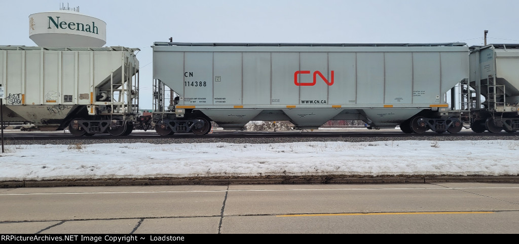 CN 114388